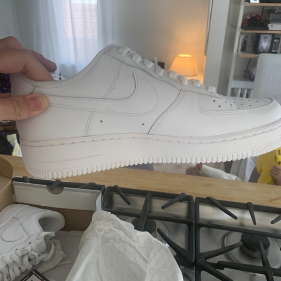 Women’s Air Force 1 07 - Picture 5 of 7